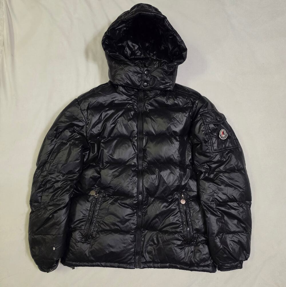 ​Black Shiny Glossy Puffer Jacket Mens Medium Hooded Coat Down Alternative